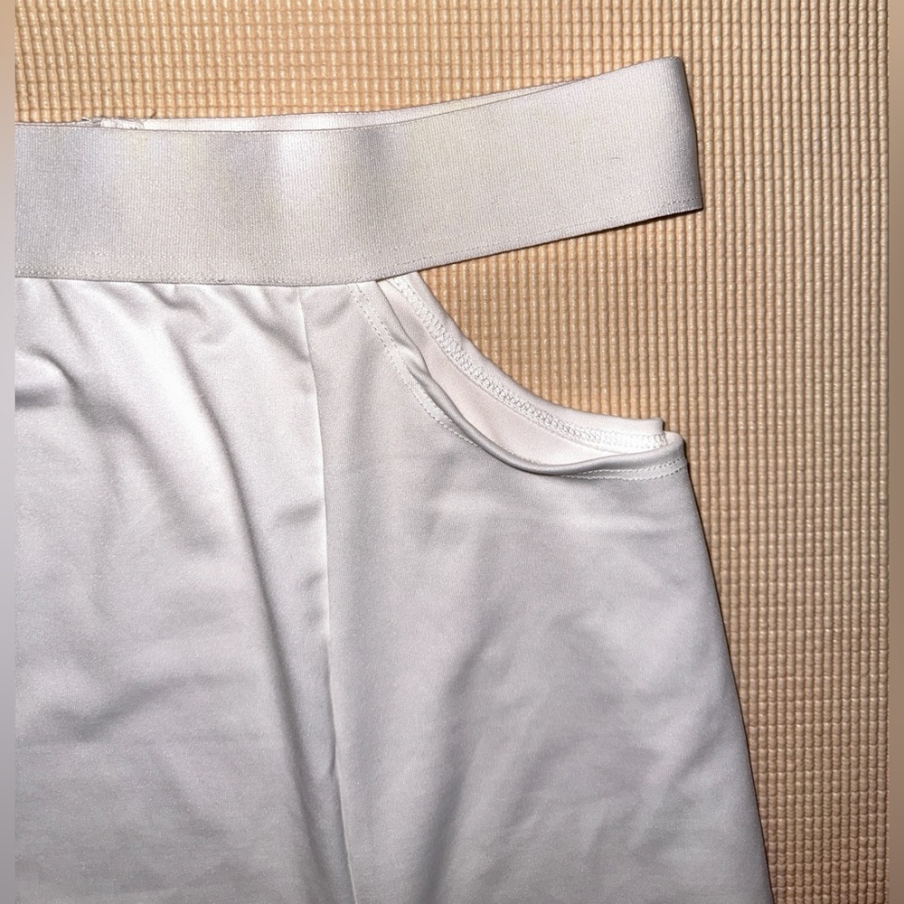 Dolls kill white cut out maxi skirt large new without tag - Picture 3 of 4